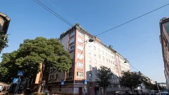 Expose NÄHE REUMANNPLATZ: Sonnige 3,5-Zimmer-Wohnung,WG-geeignet
