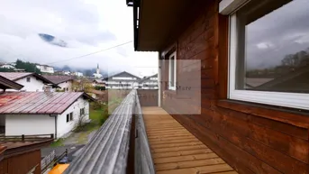 Expose Großzügig geschnittene Wohnung mit herrlichem Bergblick in zentrumsnaher Lage und zwei Balkonen