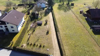 Expose Idyllisches Haus im Grünen mit XXL 1.680 m² traumhaft gepflegtem Garten in sehr ruhiger Lage Tomerlweg in Attnang-Puchheim