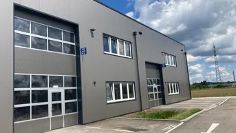 Expose Neuwertige bis 2026 vermietete Betriebs- oder Lagerhalle (B Widmung) mit ca. 148 m² Fläche zu verkaufen - Gewerbepark Ader in Timelkam (Top 27)