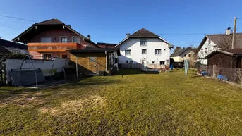 Expose Großes Haus zum kleinen Preis! Familienfreundliches Wohnhaus mit zwei Wohneinheiten und Garage in zentraler Lage in Timelkam
