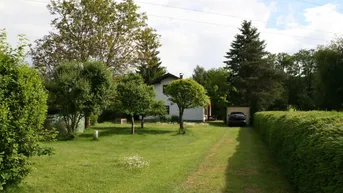 Expose XXL-Grundstück in absoluter Ruhelage mit idyllischem 130 m² Ferienhaus in sehr ruhiger Lage Tomerlweg in Attnang-Puchheim