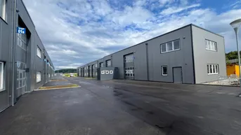 Expose RESERVIERT! Betriebs-/ Produktions- oder Lagerhallen von 44 - 224 m² Fläche, 1A Standort ab Herbst 2025 im BUSINESS PARK REGAU (Top 08a)