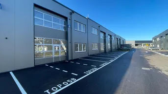 Expose SOFORTBEZUG! Betriebs-/ Produktions- oder Lagerhallen von 44 - 224 m² Fläche im Business Park Regau , 1A-Lage, Nähe A1 Westautobahn (Top 05b)