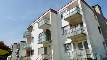 Expose Großgarconnière I Balkon