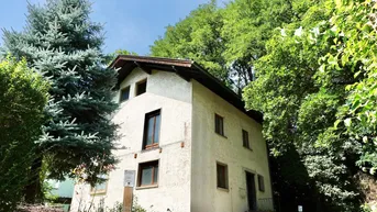 Expose Mehrfamilienhaus I Ausgehöhlt