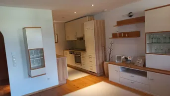 Expose ***TOP-sanierte 2.5-Zimmer Dachwohnung***