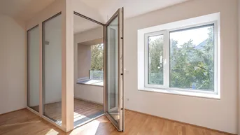 Expose Bella Vista: Wohngenuss de luxe mit Parkblick und sonniger Loggia