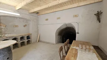 Expose Sanierter Weinkeller mit historischem Charme in idyllischer Lage
