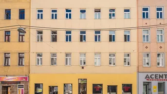 Expose Mittelzinshaus mit Ausbaupotenzial und bester öffentlichen Anbindung!