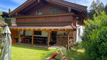 Expose Idyllisches 6-Zimmer Einfamilienhaus mit Garten und Carport in Schwendt