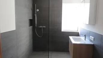 Expose 3-Zimmer-Wohnung, 98 m2, zentrale Lage