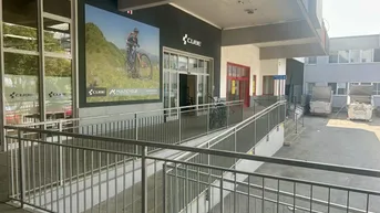 Expose Kombination Büro und barrierefreie Geschäftsfläche im FMZ Auhof zu vermieten