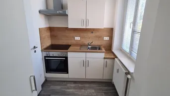 Expose renovierte Single-Wohnung ( auch gerne Studenten)