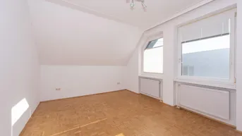 Expose Attraktives Anlageobjekt mit 4 Einheiten und Erweiterungspotenzial!