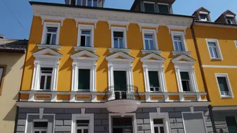 Expose Top-sanierte Altbauwohnung mit 3,30 m Raumhöhe – ab 01.08. verfügbar!