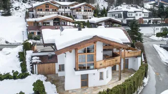 Expose Exklusive Kitzbühler Villa am Schwarzsee | Bezugsfertig ab Juni
