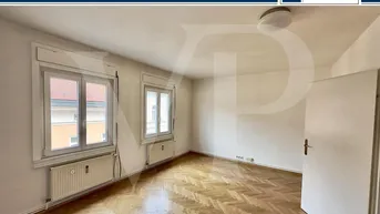Expose Im Herzen der Stadt - Schöne 2 Zimmer Wohnung mit Balkon am Tummelplatz