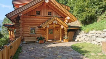 Expose Rundholzhaus der Extraklasse - zwischen Berg &amp; See - Weißensee - Oberkärnten