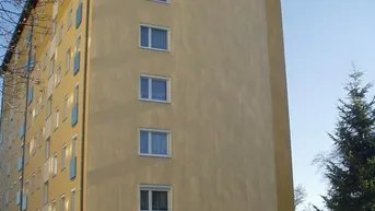 Expose 3 Zimmer Wohnung mit Loggia zu vermieten 