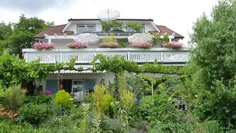 Expose Sonnige Ferienwohnung mit Seeblick