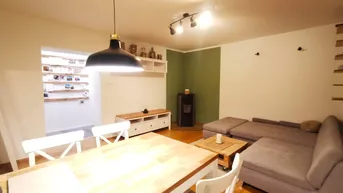 Expose Hochwertig renovierte und sanierte 4 Zimmer Wohnung mit Loggia