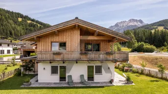 Expose Traditionelles Einfamilienhaus mit Bergblick