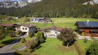 Expose Bungalow mit Entwicklungspotenzial in idyllischer Naturlage mit Bergblick