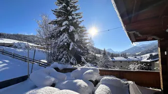 Expose Traditioneller alpiner Stil - Chalet mit unmittelbarer Skipistenanbindung