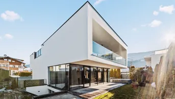 Expose Einzigartig! Exklusive Architekten-Villa mit Garten und high-end Ausstattung in Götzens