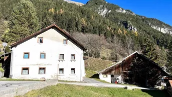 Expose Viel Potenzial auf großem Grundstück - Idyllisches Haus mit Stall &amp; Stadel in Panoramalage nahe St. Anton am Arlberg