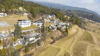 Expose Bauträger &amp; Investoren aufgepasst - Altbestand auf ca. 1253m² Grundstücksfläche - unverbaubar!
