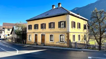 Expose Antikes Anwesen mit viel Geschichte und Charme