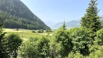 Expose Baugrundstück in Waldrandlage mit schönem Ausblick