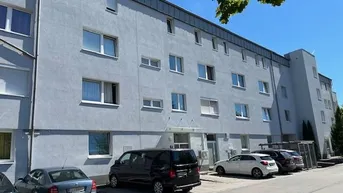 Expose Gepflegte 2-Zimmer-Wohnung am Trauner Hauptplatz!