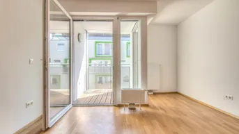 Expose ** Hofseitiges SZ ** Modernes Wohnen mit Loggia und Aussenjalousien
