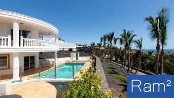 Expose Exklusive Luxusvilla mit Meerblick in Lanzarote, in Puerto Calero zu verkaufen € 2.400.000