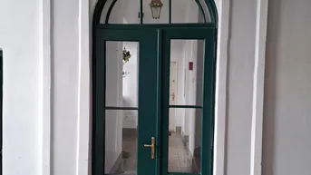 Expose TU-nahes Altbauappartment