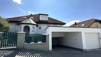 Expose Wohnen AM GIPFELBERG | Großfamilienhaus mit unverbaubarem Ausblick | Pool &amp; Whirlpool | 4 Garagenstellplätze | Hof am Leithaberge