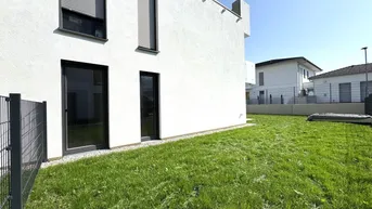 Expose Traumhafte 3 Zimmer Gartenwohnung | Blumengasse - ERSTBEZUG | ca. 23 m² Terrasse &amp; ung.150 m² Eigengarten | zzgl. Tiefgaragenstellplatz | Top D4