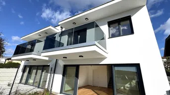 Expose Moderne Doppelhaushälfte - ERSTBEZUG | 5 Zimmer | 130 m² Eigengarten | Weitblick | Fasangasse (Haus 2/2)
