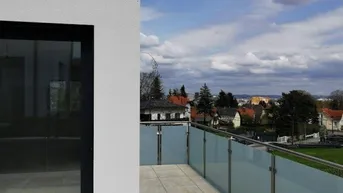 Expose Erstbezug: Einfamilienhaus in Ruhelage mit traumhaftem Stadtblick - bezugsbereit!