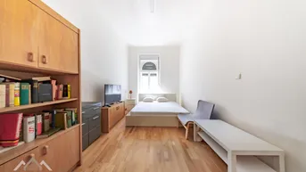 Expose Wohnen im Zentrum: Charaktervolle 3-Zimmer-Altbauwohnung mit Flair