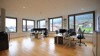 Expose Lichtdurchflutetes Büro im hochwertigen Neubau in Sistrans