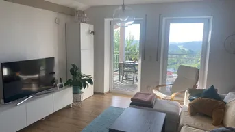 Expose Freundliche 3-Zimmer-Dachgeschosswohnung mit Balkonterrasse und Einbauküche in Schardenberg