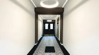 Expose NEU!! Exklusiv Wohnen in bester Lage - Perfekt aufgeteilte 2-Zimmerwohnung in Top saniertem Stilaltbau!