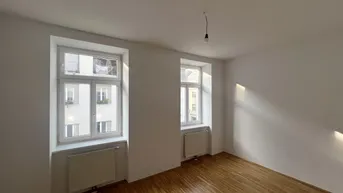 Expose NEU! Exklusiv Wohnen in bester Lage! Helle + perfekt aufgeteilte 2-Zimmer-Wohnung! Top sanierter Stilaltbau!