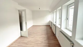 Expose Wohntraum über den Dächern Wiens! Dachgeschoss-/ Maisonette-/ Terrassen-Wohnung mit fantastischem Fernblick!