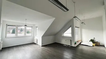 Expose Dachgeschoss-Wohnung inkl. 2 Kfz-Stellplätzen! 3-Zimmer inkl. Klimaanlage!