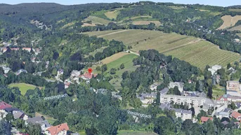 Expose Direkt am Weinberg | Südhang-Lage mit großem Garten und eigenem Weingarten